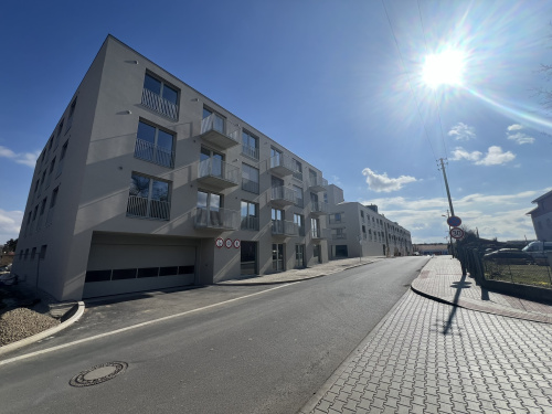 Březen 2026